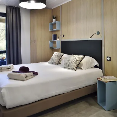 Chalet In A Holiday Complex With Direct Sea Access * Проприано