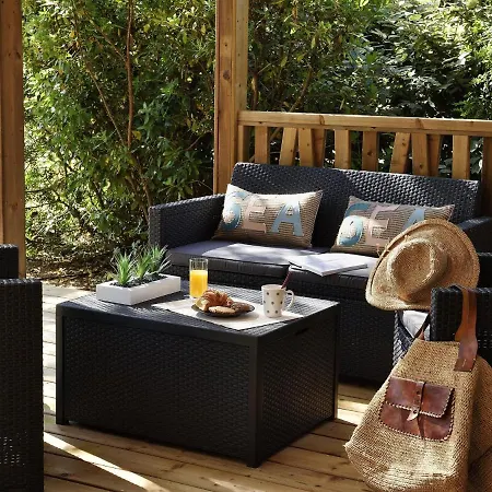 Chalet In A Holiday Complex With Direct Sea Access *